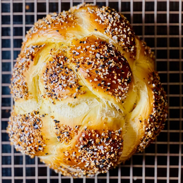 EVERYTHING BUT THE BAGEL CHALLAH