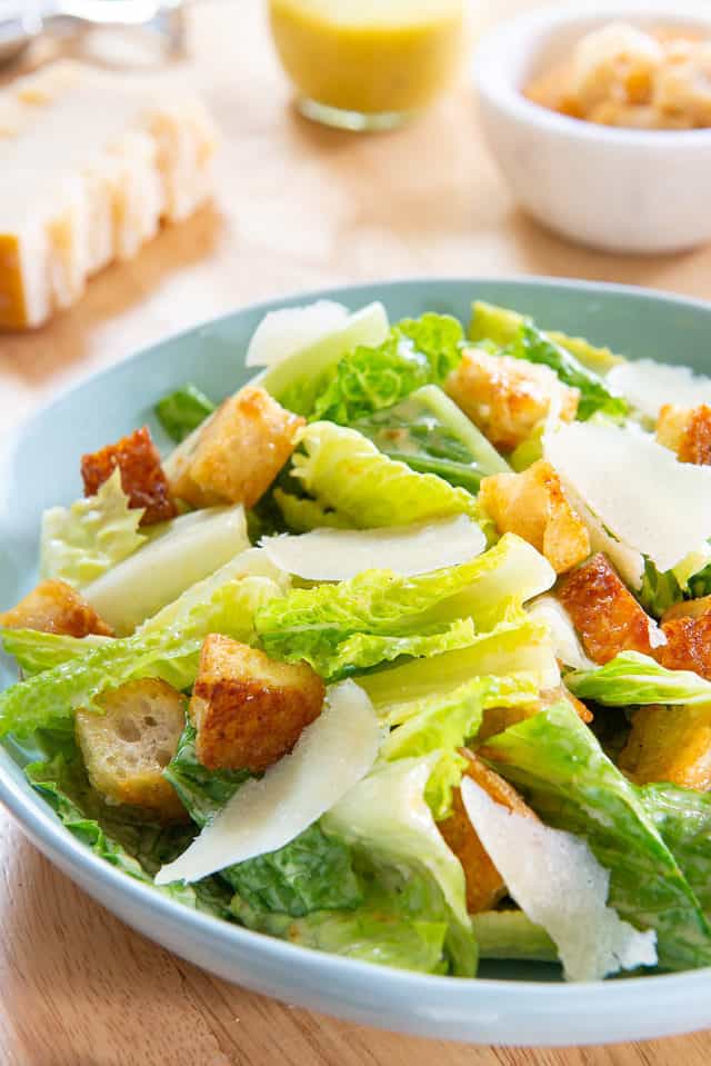 ROMAINE SALAD W/FRIED CROUTON & CREAMY DRESSING 9X13 Sunday